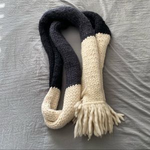 Gap Extra Long Chunky Wool Scarf